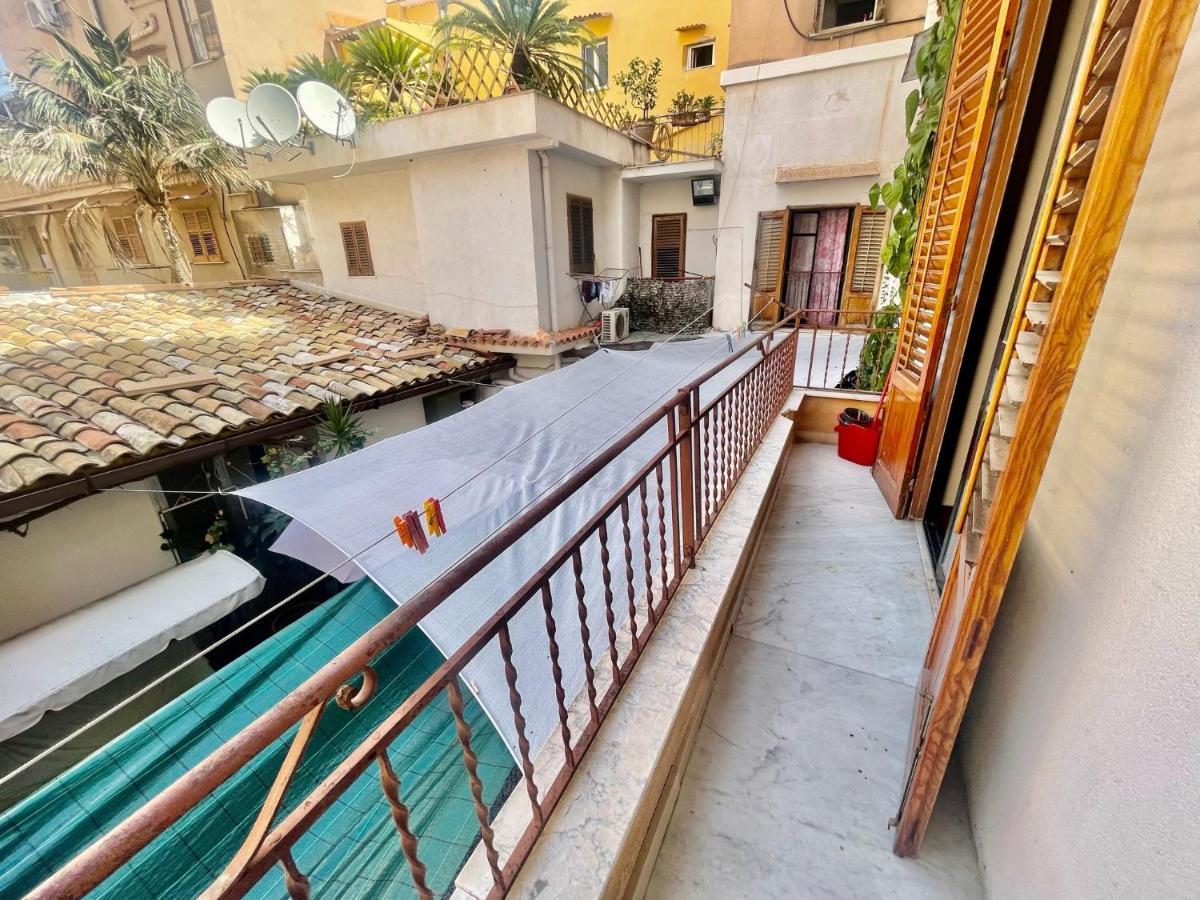 Apartament Dimora Di Maury A Due Passi Dai Trasporti E Da Ballaro Palermo Exteriér fotografie