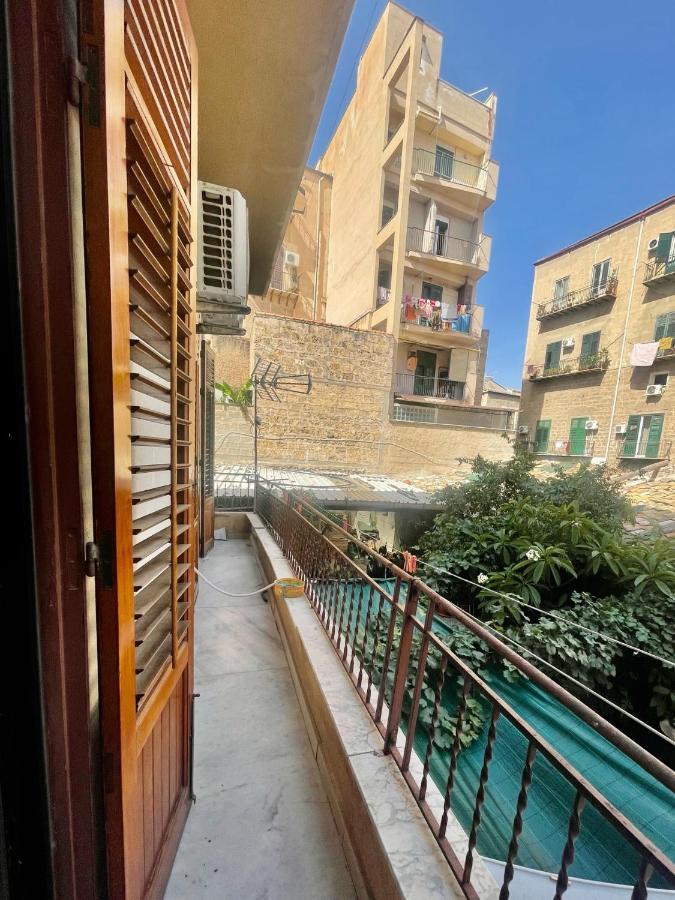Apartament Dimora Di Maury A Due Passi Dai Trasporti E Da Ballaro Palermo Exteriér fotografie